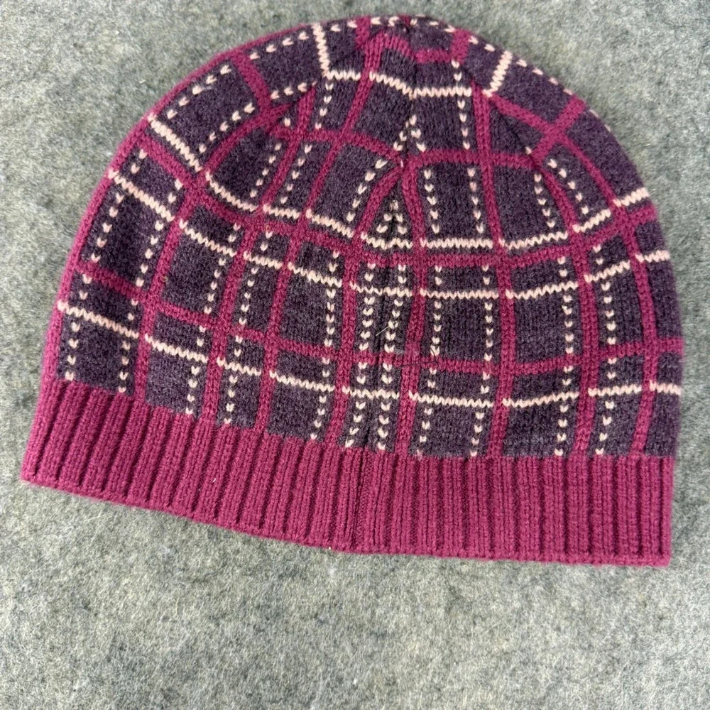 Carhartt Womens Plaid Knit Beanie Burgundy Purple Winter Hat 101415 654 OSFA